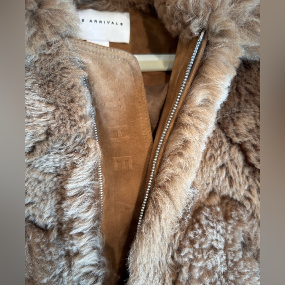 The Arrivals Fur Jacket 🐻 - Picture 5 of 11